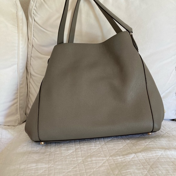 Coach purse - Picture 2 of 3